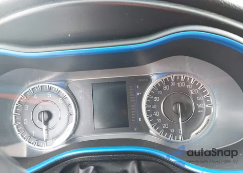 2015 Chrysler 200 Limited z USA, uszkodzony, nr VIN 1C3CCCAB2FN557840